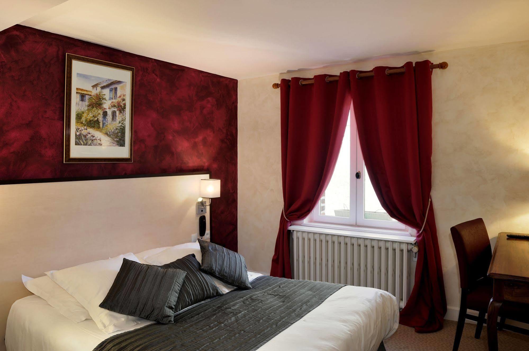 Logis Auberge A La Tete De Lard La Ferte-Imbault ภายนอก รูปภาพ