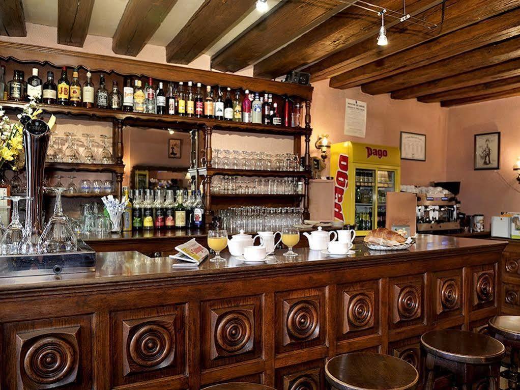 Logis Auberge A La Tete De Lard La Ferte-Imbault ภายนอก รูปภาพ